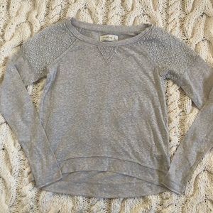 Abercrombie // Light Grey Long Sleeve
